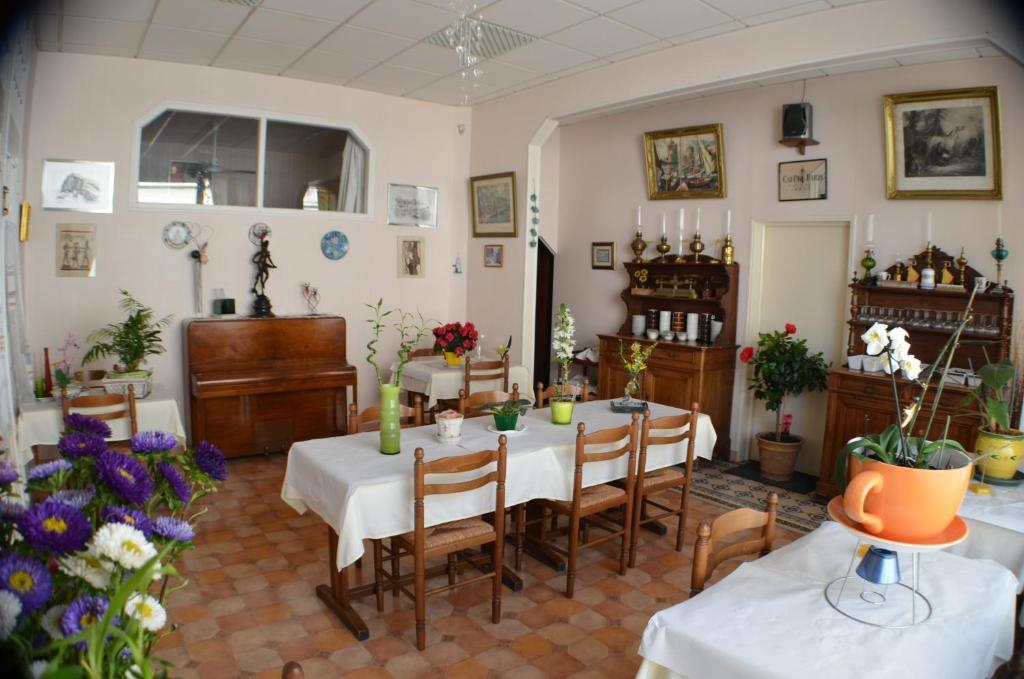 Hotel De L'Arrivee Fouras Buitenkant foto